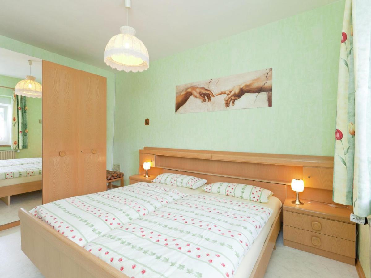 Apartment Near The Nurburgring With Terrace Хилесхайм Екстериор снимка
